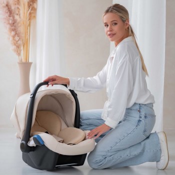 Как приучить ребенка к автокреслу?