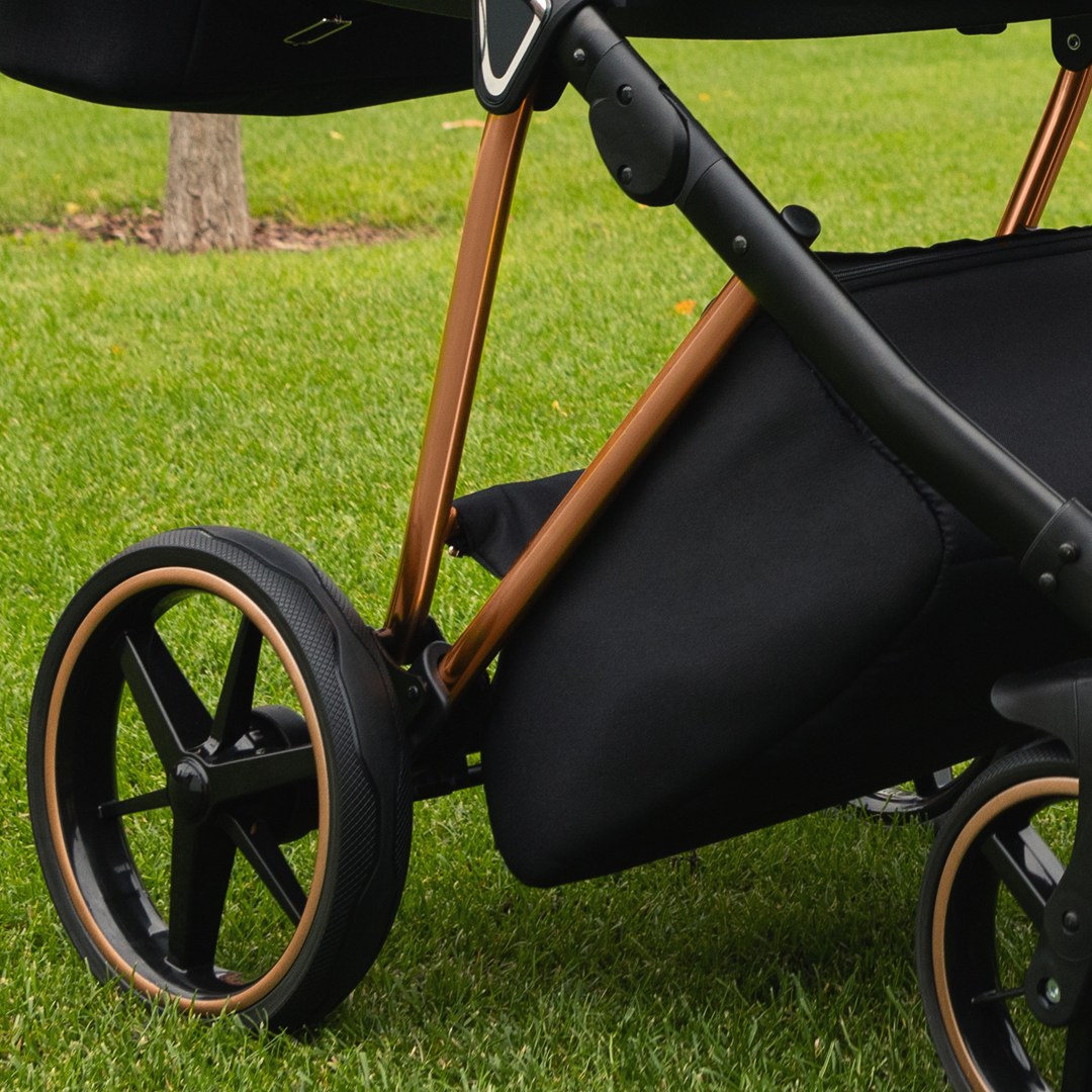 Что учесть при выборе коляски на осень